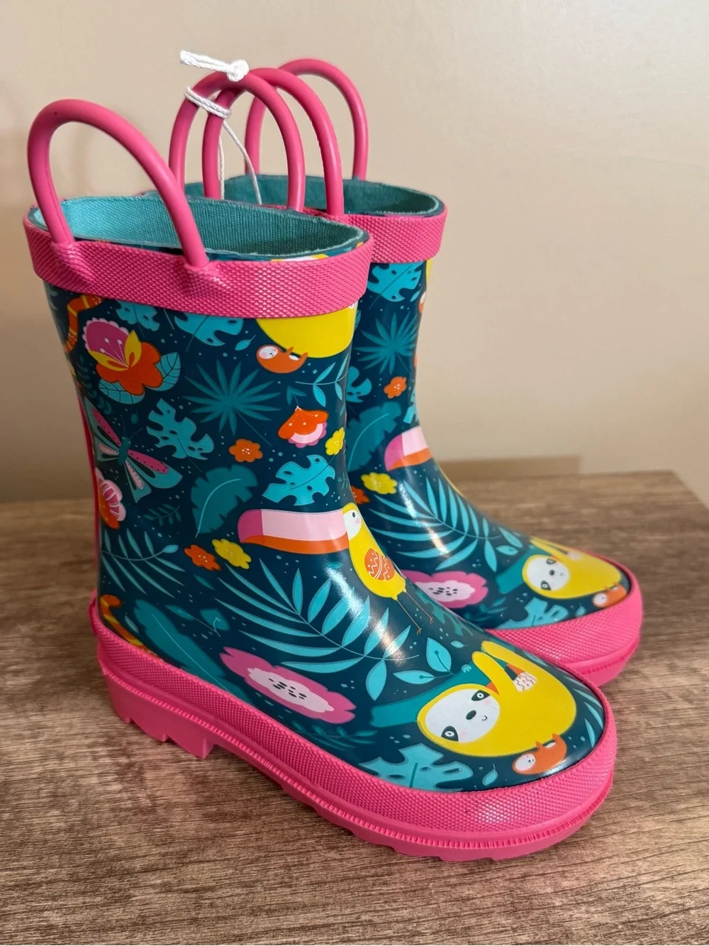Lily & Dan Sloth Toucan Tropical Rain Boots Vibrant Colorful Cute Pink Blue 7/8